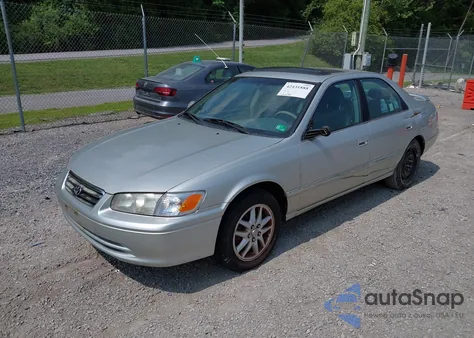 2001 Toyota Camry Xle V6 from USA, damaged, VIN 4T1BF28K81U959631